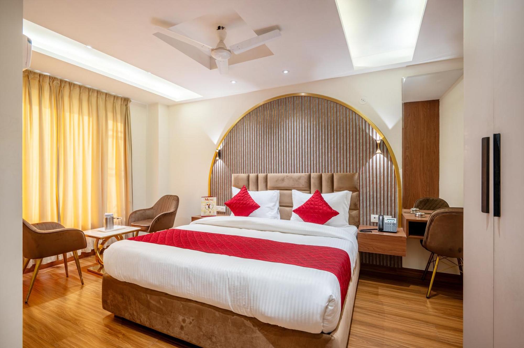 Hotel Avaas - Faiz Road Karol Bagh دلهي المظهر الخارجي الصورة
