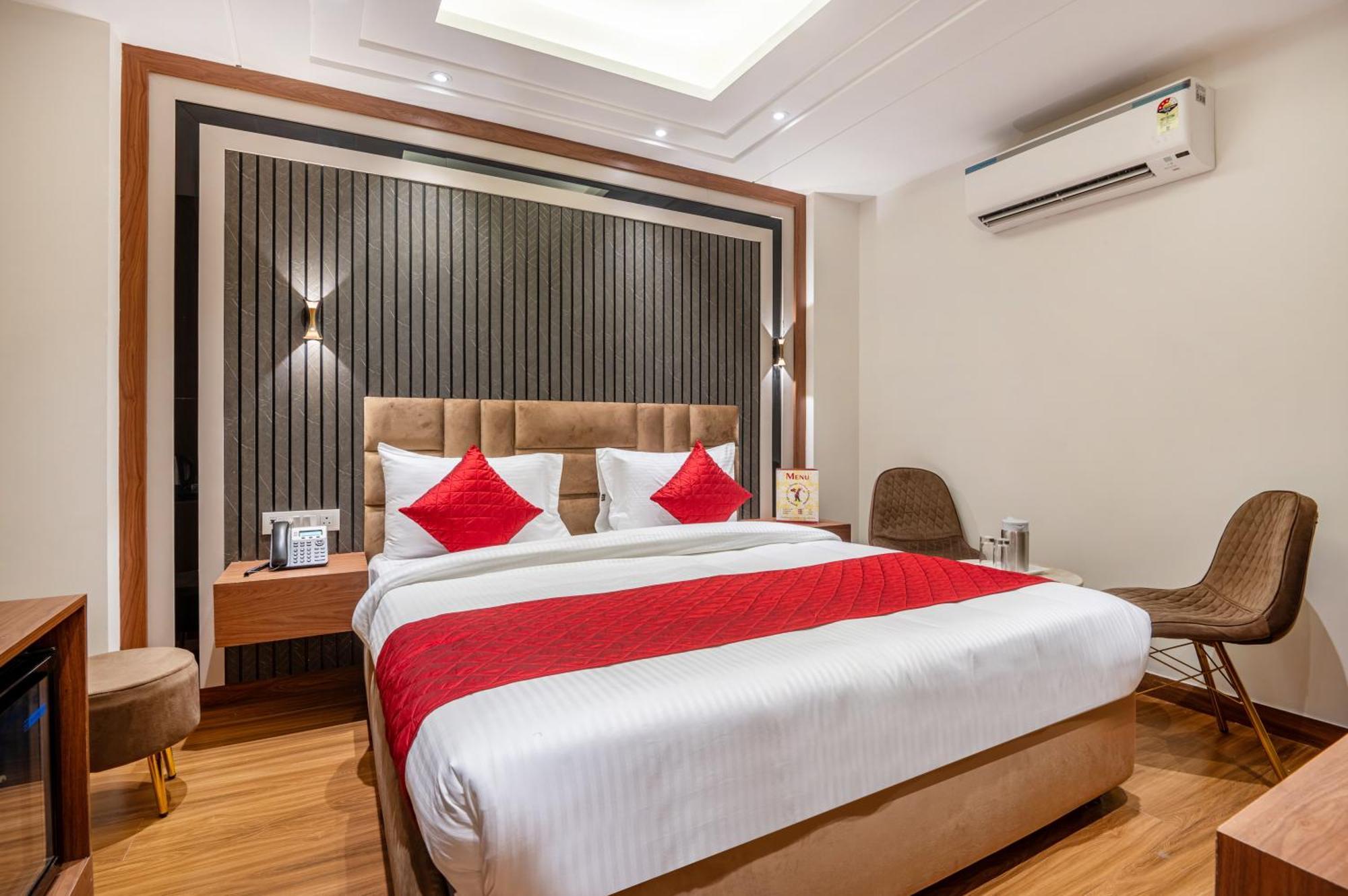 Hotel Avaas - Faiz Road Karol Bagh دلهي المظهر الخارجي الصورة